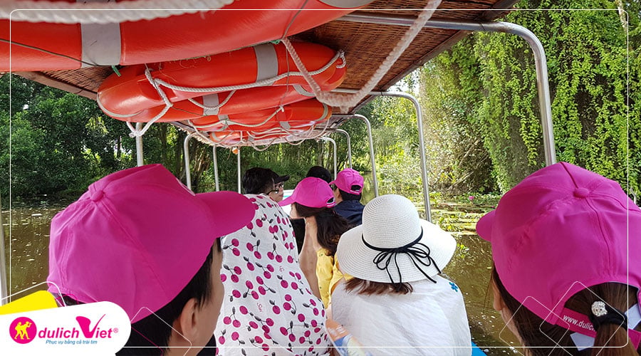 Du lịch Long An Tết Dương lịch - Khám phá làng nổi Tân Lập con đường xuyên rừng tràm đẹp nhất Việt Nam