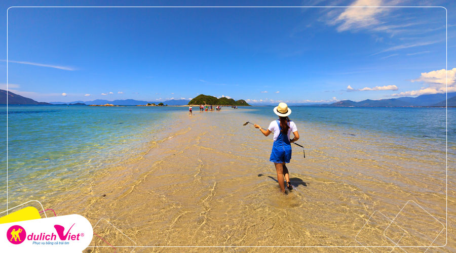 Du lịch Nha Trang - Đảo Điệp Sơn - Vinpearland - Nhà Thờ Đá mùa Thu từ Sài Gòn