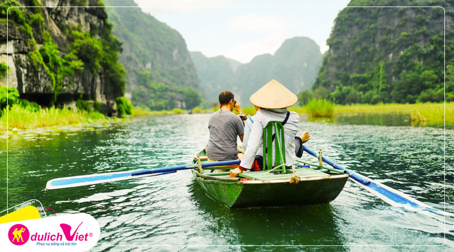 Du lịch Hà Nội - Hạ Long - Sapa 4 ngày 3 đêm bay Vietnam Airlines từ Sài Gòn 2025