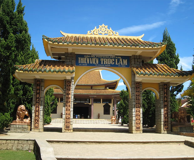 Du lịch Đà Lạt - Hoa Sơn Điền Trang - Mê Linh Coffee Garden từ Sài Gòn 2025