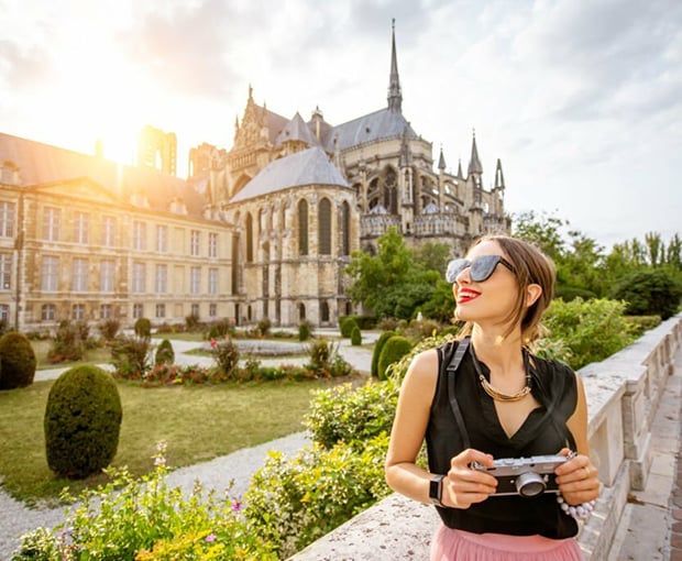 Du lịch Châu Âu Lễ 30/4 - Tour Du lịch Pháp - Thụy Sĩ - Ý từ Sài Gòn 2025