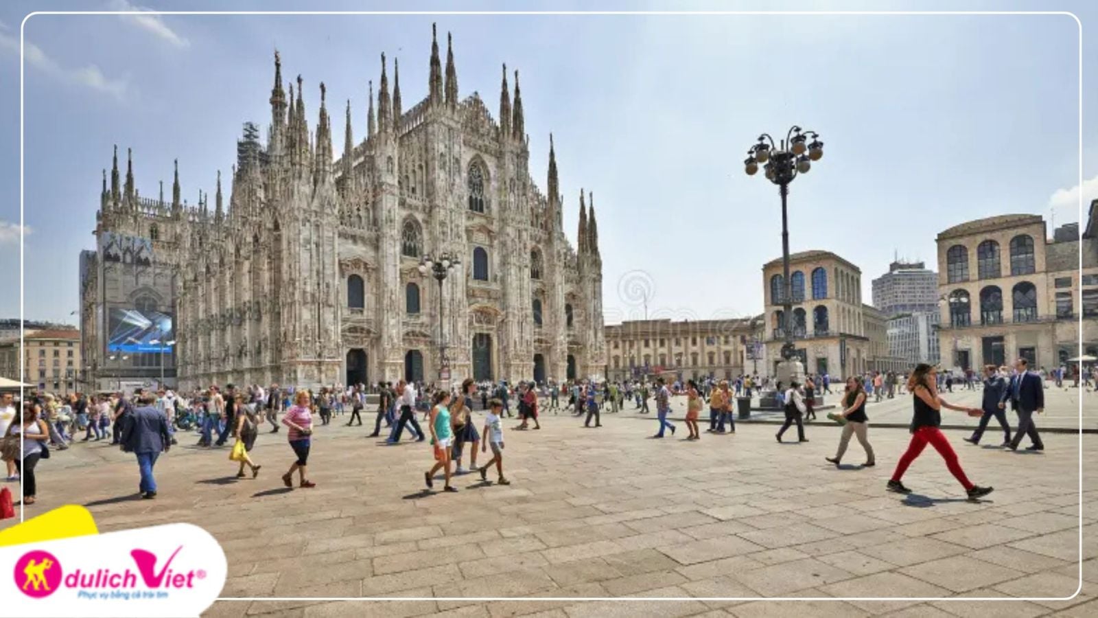 Du lịch Châu Âu tham quan Quảng Trường Milano Duomo 