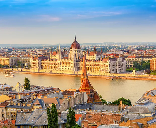 TOUR CHÂU ÂU LỄ 30/4 | ĐÔNG ÂU - ĐỨC - SÉC - SLOVAKIA - HUNGARY - ÁO