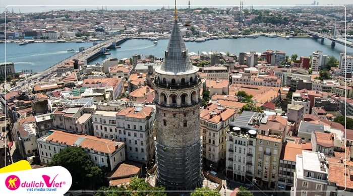 Tòa tháp cổ Galata
