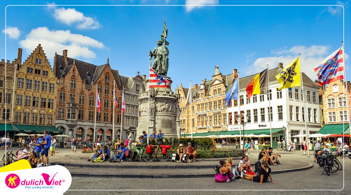 Bruges-Market-Square-du-lich-viet