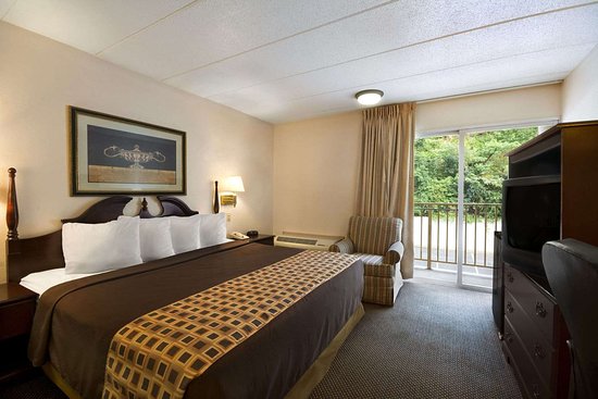 standard-king-room
