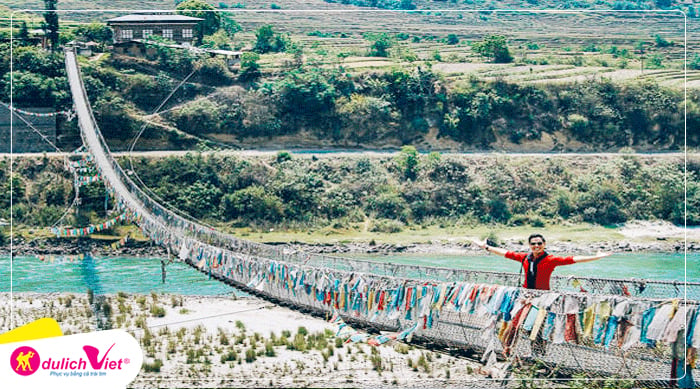 cung-dien-cuc-lac-du-lich-viet