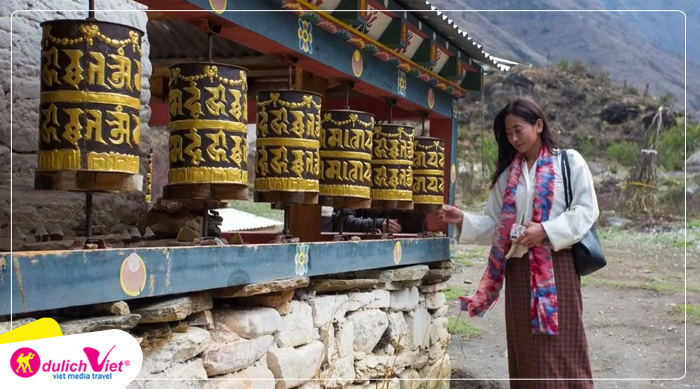 Tachogang Lhakhang: là một tu viện Phật giáo kiêm pháo đài nằm ở phía bắc Thimphu
