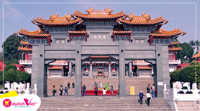 ho-nhat-nguyet-viet-media-travel