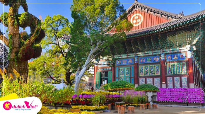 ngoi-lang-Bukchon-du-lich-viet