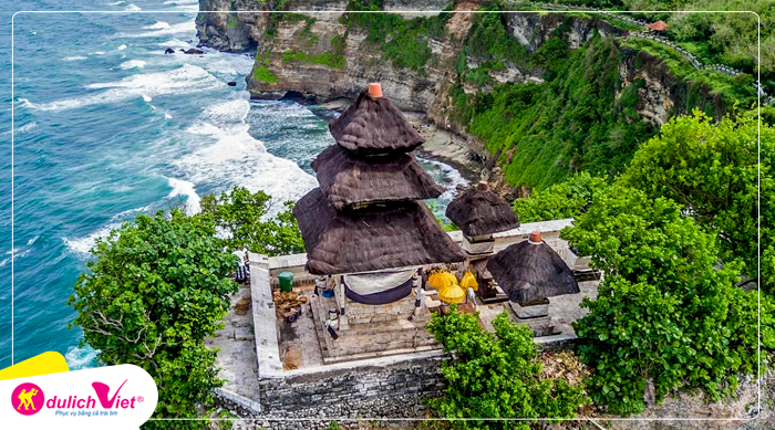 den-Uluwatu-Temple-du-lich-viet