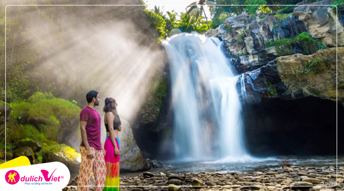 thac-nuoc-Ayung-water-fall-du-lich-viet