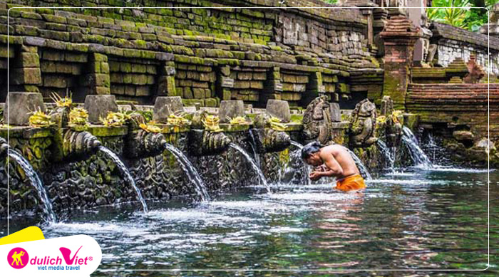 Tham quan Đền Tirta Empul