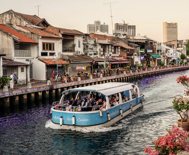 Du lịch Lễ 30/4 - Tour Du lịch Malaysia - Batam - Singapore từ Sài Gòn 2025