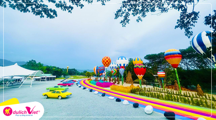 tham-quan-Lightning-art-museum-du-lich-viet