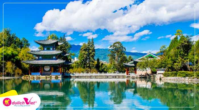 cong-vien-hac-long-dam-viet-media-travel