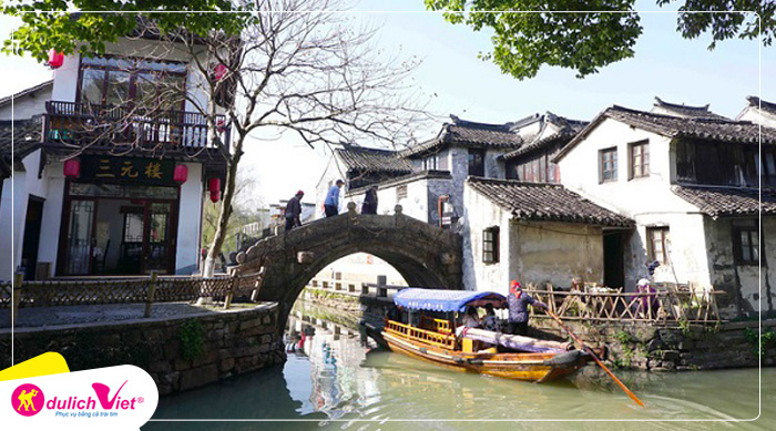 hy-chau-co-tran-du-lich-viet