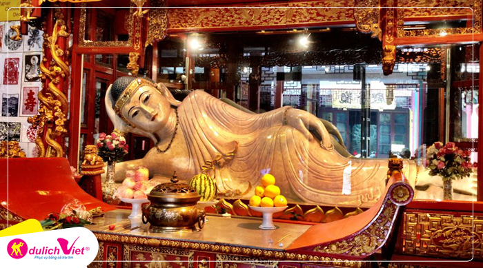 tham-quan-chua-phat-ngoc-du-lich-viet
