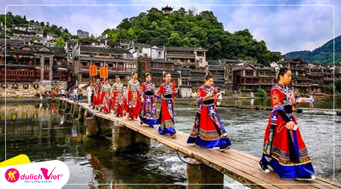 tour-trung-quoc-mua-xuan-phuong-hoang-co-tran-gia-tot-du-lich-viet
