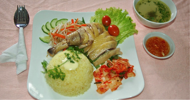 Quán cơm gà ngon nức tiếng tại đường Lê Thánh Tông, Tuy Hòa