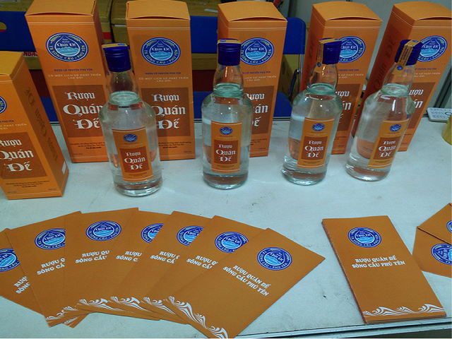 Rượu Quán Đế - đặc sản Phú Yên được quý ông ưa chuộng