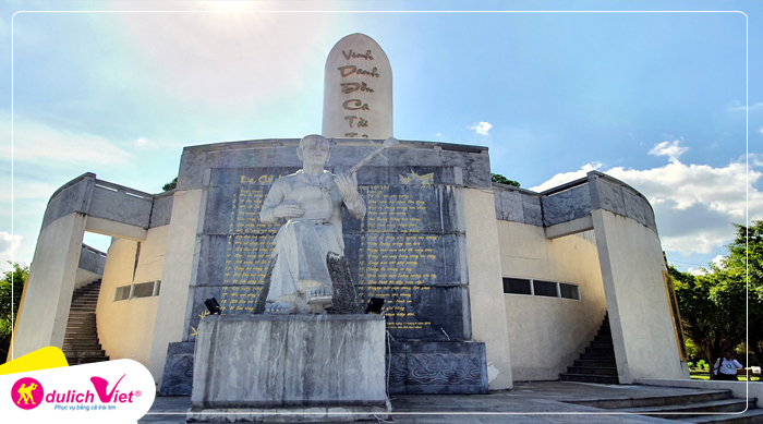 Tham quan Khu lưu niệm nhạc sĩ Cao Văn Lầu