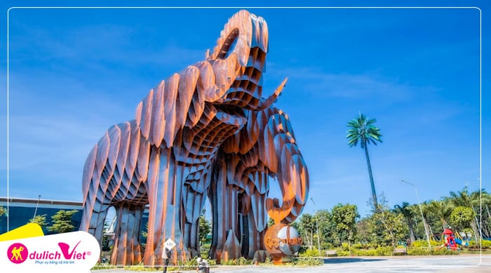 check-in-voi-tuong-2-chu-voi-du-lich-viet