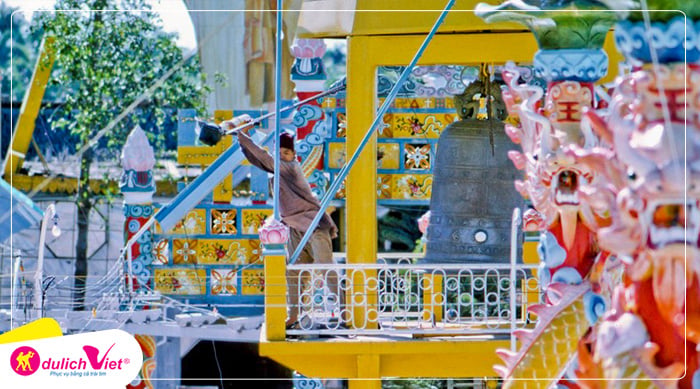 Cồn Phụng ( Di tích Ông Đạo Dừa)