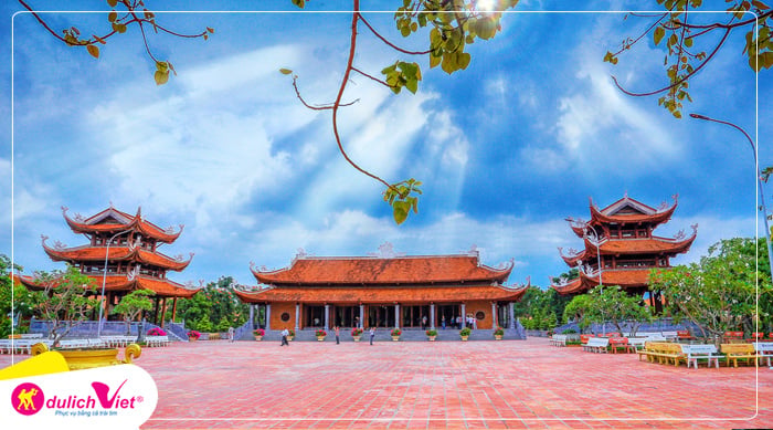 Viếng thăm Thiền Viện Trúc Lâm Phương Nam