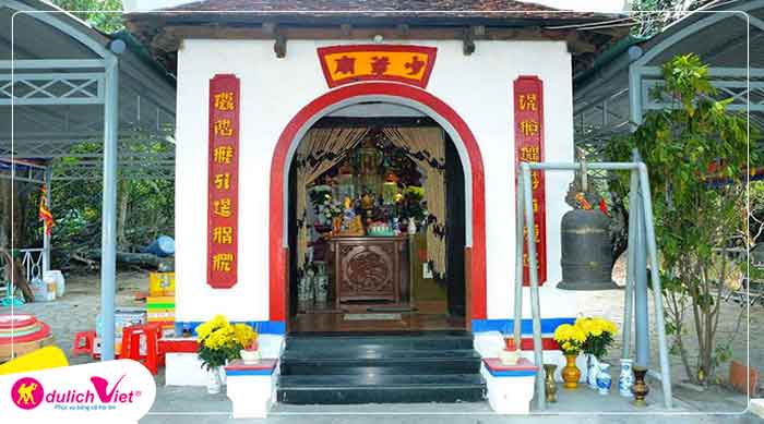 Du lịch Côn Đảo tham quan Miếu Hoàng từ Cải
