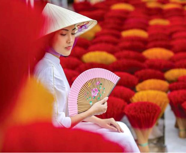 Du lịch Lễ 30/4 - Tour Đà Nẵng - Làng Hương Thuỷ Xuân - Hội An - Huế từ Sài Gòn 2025