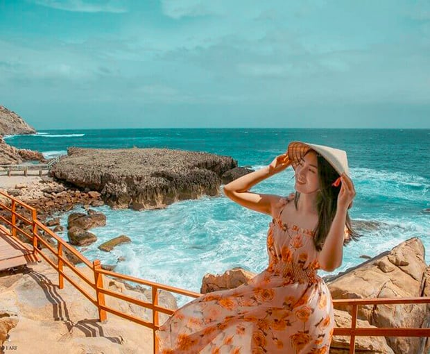 Du lịch miền Trung mùa Xuân - Tour Du lịch Đảo Bình Hưng - Ninh Chữ từ Sài Gòn 2025