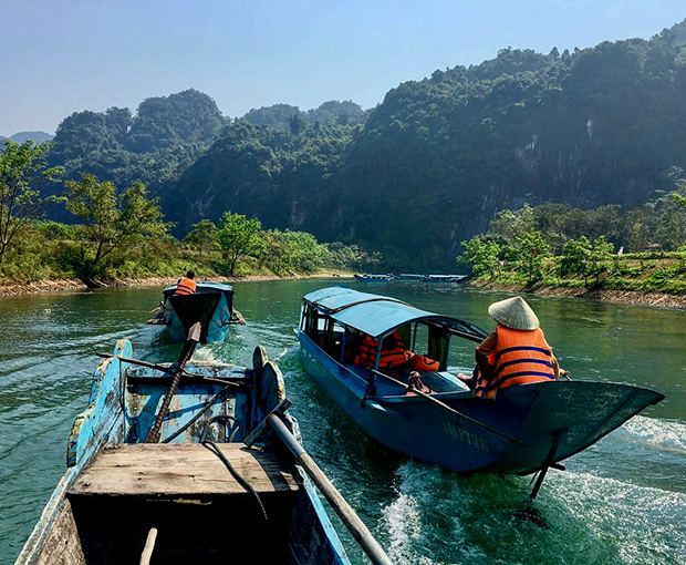 Du lịch Lễ 30/4 - Tour Đà Nẵng - Huế - Thánh Địa La Vang - Động Phong Nha từ Sài Gòn 2025