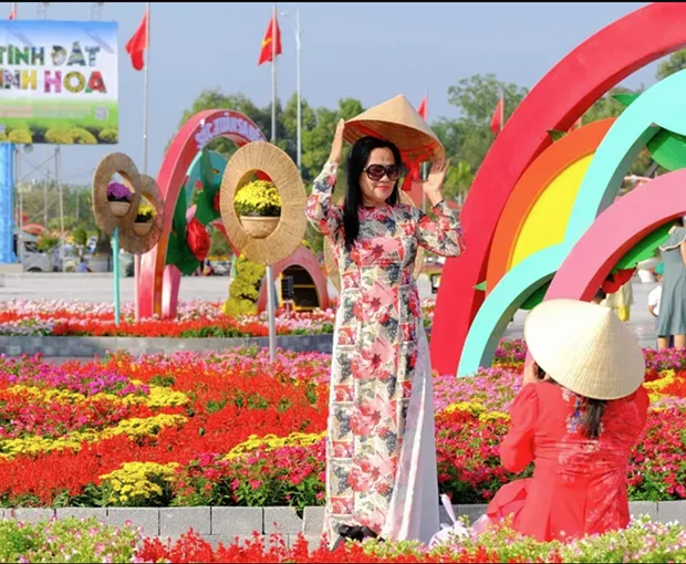 TOUR ĐỒNG THÁP - LÀNG HOA SA ĐÉC - CẦN THƠ 2N1Đ | Về Xứ Hoa Kiểng Miền Tây