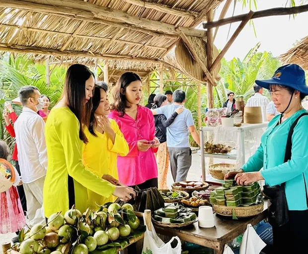 TOUR MIỀN TÂY TẾT NGUYÊN ĐÁN 2N1Đ | CÁI BÈ - ĐỒNG THÁP - CHỢ QUÊ TÂN THUẬN ĐÔNG