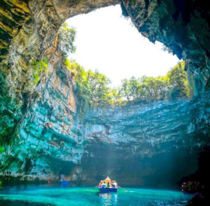 Du lịch Hè - Tour Đà Nẵng - Huế - Động Thiên Đường - Bay Vietnam Airlines từ Sài Gòn 2025