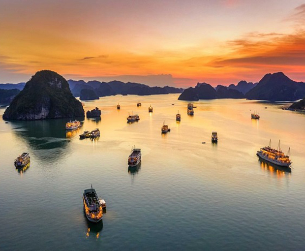 Du lịch Hạ Long mùa Thu - Yên Tử - Sapa từ Sài Gòn 2025