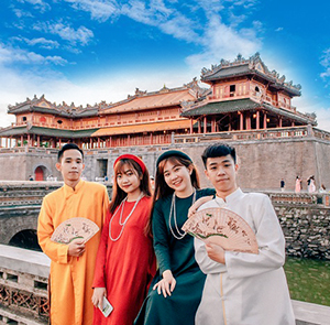 Du lịch Đà Nẵng mùa Thu - Huế - Động Thiên Đường từ Sài Gòn 2025