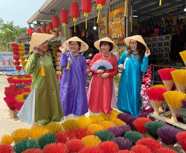 Du lịch Đà Nẵng Lễ 30/4 - Huế - Làng Hương Thuỷ Xuân - Động Thiên Đường 5 ngày từ Sài Gòn 2025