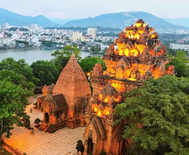Du lịch Lễ 2/9 - Tour Nha Trang - Tháp Bà Ponagar - Chùa Long Sơn từ Sài Gòn 2025