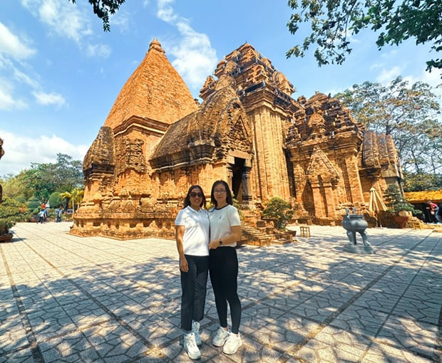 Du lịch Nha Trang mùa Xuân - Tháp Bà Ponagar - Chùa Long Sơn - Vinwonders từ Sài Gòn 2025