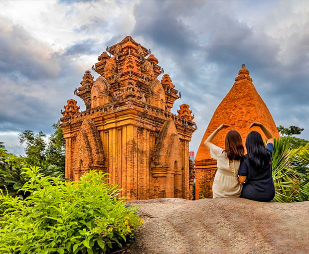 Du lịch Nha Trang mùa Thu - Vinwonders - Tháp Bà Ponagar từ Sài Gòn 2025