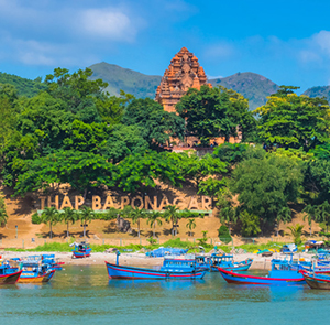 Du lịch Nha Trang mùa Xuân - Tháp Bà Ponagar - Chùa Long Sơn - Vinwonders từ Sài Gòn 2025