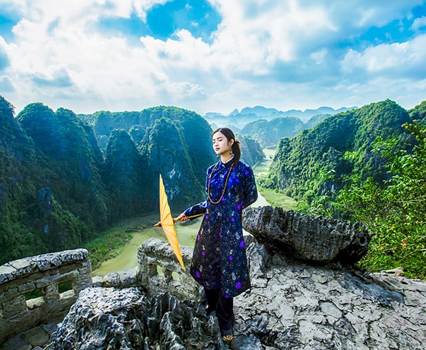 Du lịch Hè - Tour Hà Nội - Yên Tử - Hạ Long - Bắc Ninh - Đền Đô - Ninh Bình - Chùa Bái Đính - Tràng An - Sapa - Hà Khẩu từ Sài Gòn 2025