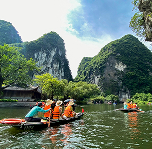 Du lịch Miền Bắc Hà Nội - Bái Đính - Tràng An 1 ngày từ Hà Nội