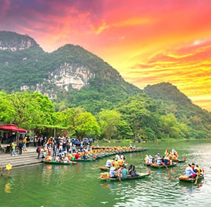 Du lịch miền Bắc mùa Thu - Hà Nội - Yên Tử - Hạ Long - Ninh Bình - Tràng An từ Sài Gòn 2025