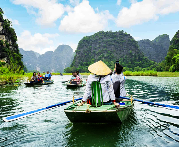 Du lịch Lễ 30/4 - Du lịch Vịnh Hạ Long - Chùa Tam Chúc - Ninh Bình từ Sài Gòn 2025