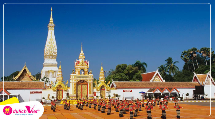 Thatphanom-du-lich-viet