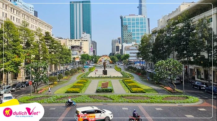 Hành trình khám phá Thành Phố - City Tour Lắng Nghe Thành Phố Kể Chuyện