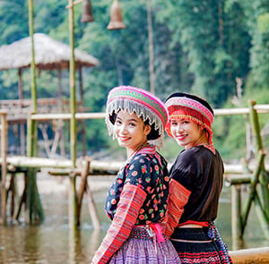 Du lịch Lễ 30/4 - Tour Du lịch Vịnh Hạ Long - Yên Tử - Sapa từ Sài Gòn 2025